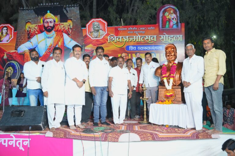 अस्सल शाहिरी बाण्यातून पंढरपूरकरांनी घेतले शिवचरित्राचे ज्वलंत दर्शन