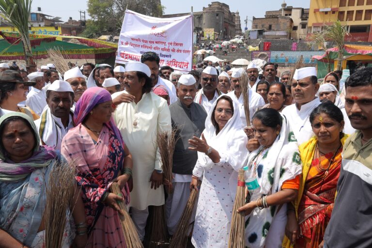 चंद्रभागेचे पावित्र्य जपण्याचा प्रयत्न :- ॲड. माधवी निगडे पुणे.